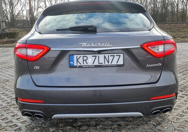 Maserati Levante cena 292999 przebieg: 53000, rok produkcji 2019 z Tarnobrzeg małe 631